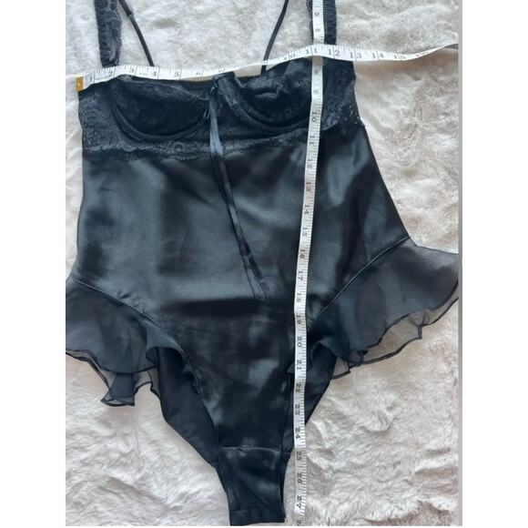 Vtg 90s S Victoria's Secret Vintage Lace and Stain Flutter Teeny Bodysuit Black - Picture 2 of 10